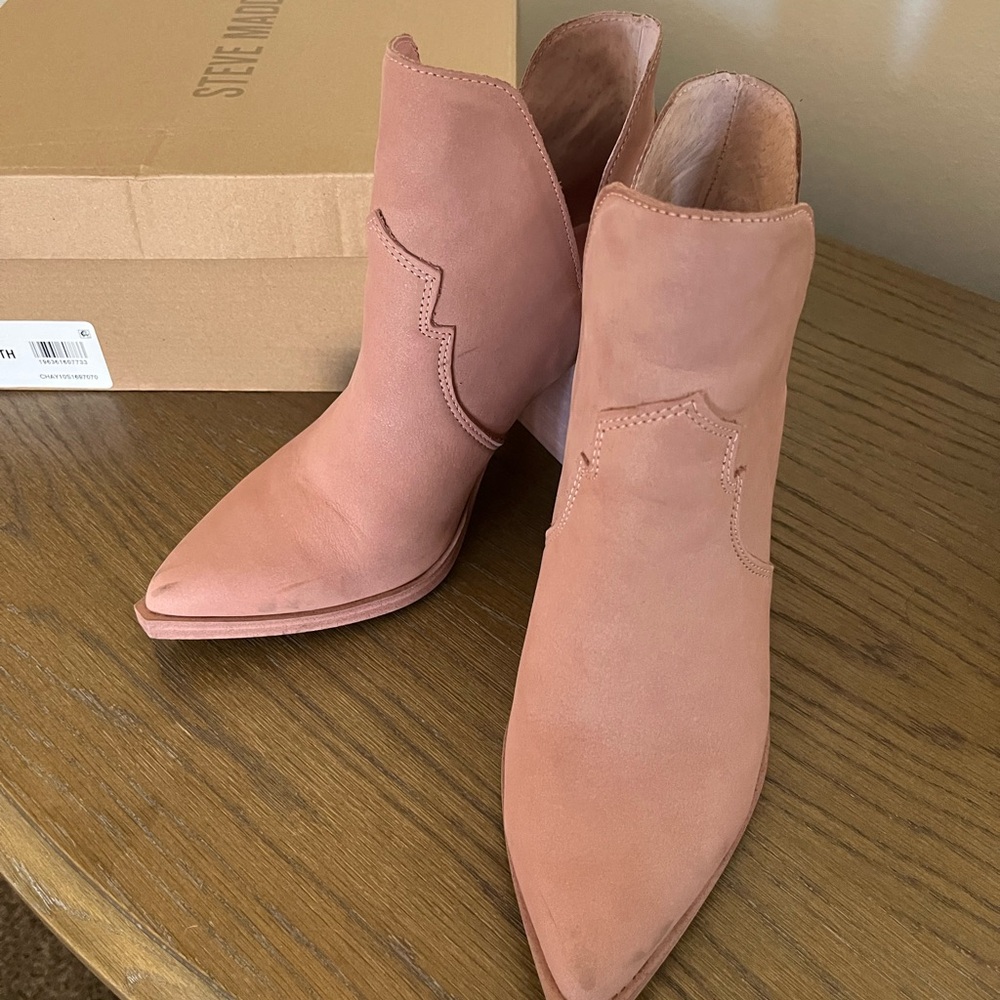 Steve Madden Chaya Boots, Pink Leather, Size 7
